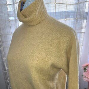 Cashmere pale yellowish turtleneck long sleeved sweater Isda & Co. sz M